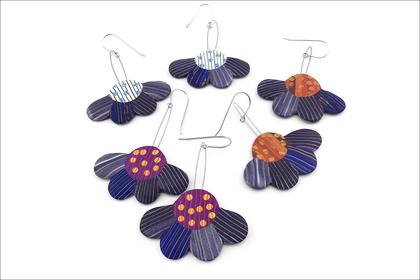 Bishoff.flower shape polymer earrings