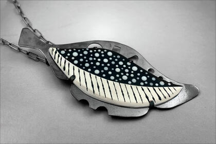 Yuhr.polymer black and white pendant