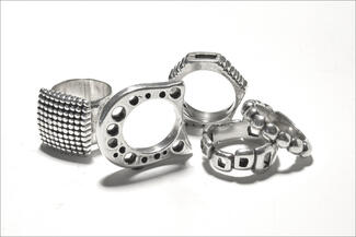 Baird.cast rings