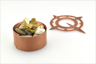 Evans.Lotus Container with Rocks