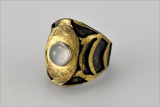 Evans.Gold and Dark Cab Ring
