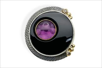 Gardner.top view black and purple ring