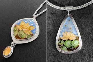 Hickey.yellow lotus pendants