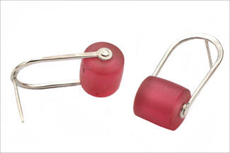 Keast.cyclinder earrings