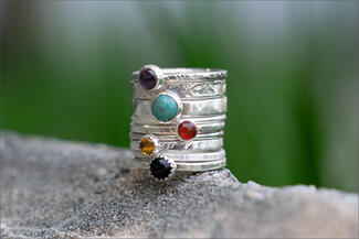 Keast.rings on stone