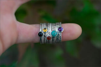 Keast.rings on finger