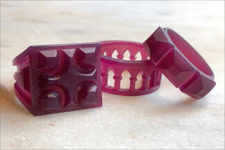 Veverka.wax rings