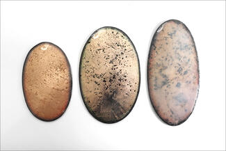 Wells.Clear Oval Enamel Samples