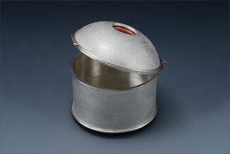 Wells.silver container