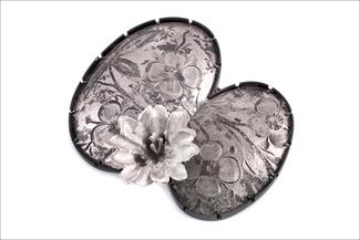 Wood.silver flower with ovals