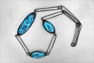 Yuhr.blue necklace
