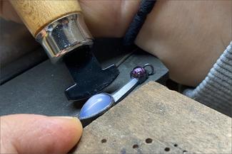 Acebo.teardrop stone bezel setting