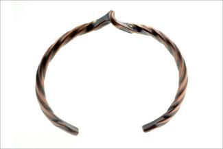 Georgantes.twisted bracelet