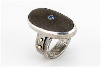 Lazure.silver ring with brown and blue stones