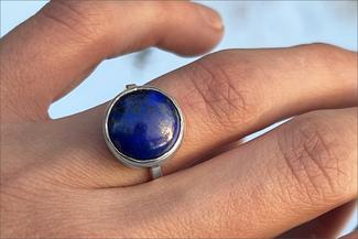 Montante.blue cab ring in silver