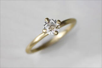 Raskin.prong ring