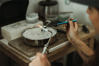 Shiga.soldeirng in pumice pan