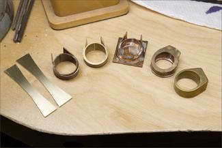 Vanaria.hollow ring in different stages